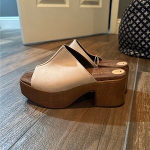 House of Harlow Cream Platform Mules